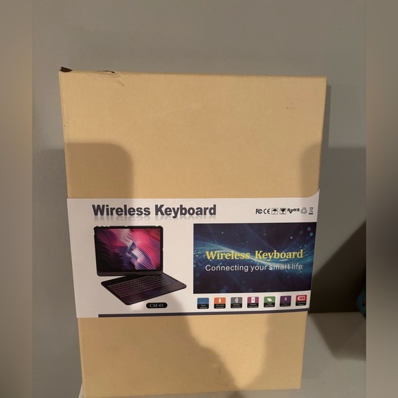 Wireless keyboard new in box - Picture 1 of 3